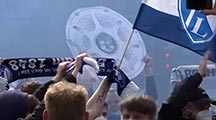 Fans feiern VfL-Aufstieg