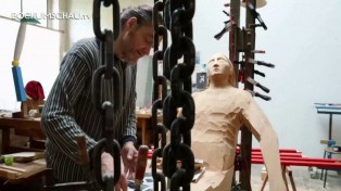 Bildhauer Christoph Platz erschafft schöne Holzskulpturen in Bochum