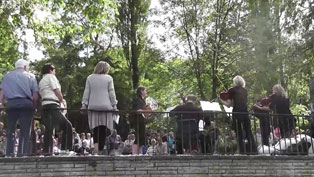 Ein Tag im Stadtpark Bochum mit Musik, Schauspiel und Kunst