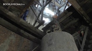 Die letzte Glocke wurde aus der Marienkirche Bochum ausgebaut.