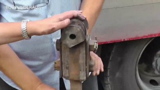 Die letzte Glocke wurde aus der Marienkirche Bochum ausgebaut.