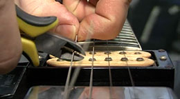 "Guitar Maker" Daniel Schippers - Gitarren aus Bochum-Wattenscheid