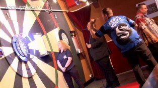 Dart-Weltmeisterschaft im "Ally Pally" mit Kevin Münch