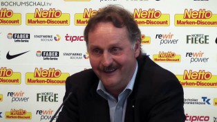 Pressekonferenz mit neuem VfL Bochum Cheftrainer Peter Neururer