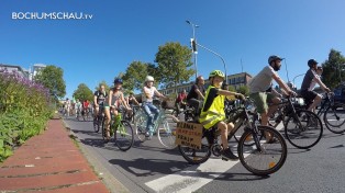 Zweite Radwende-Demo in Bochum mit dem Motto „Eine Kö für alle!“