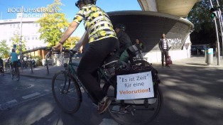 Zweite Radwende-Demo in Bochum mit dem Motto „Eine Kö für alle!“