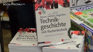 Mathematikprofessor erklärt Technikgeschichte mit fischertechnik.