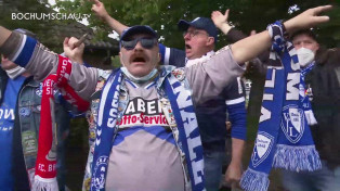 Fans feiern Aufstieg des VfL Bochum 1848 in die Bundesliga